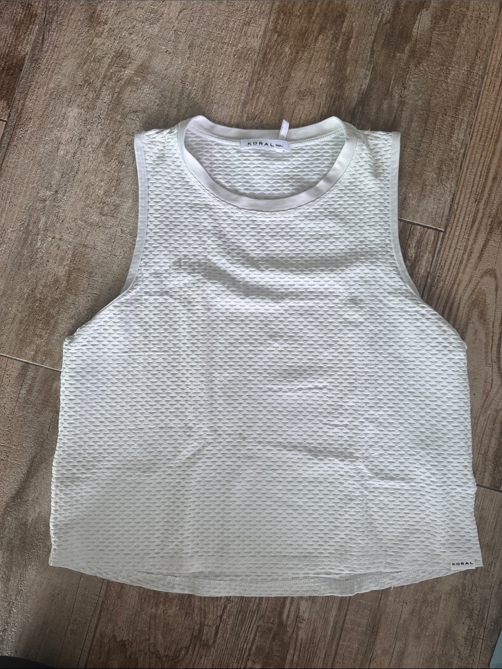 Koral White Textured Sleeveless Workout Tank